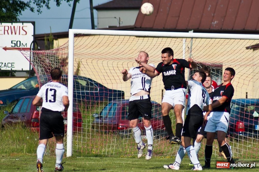 Zdjęcie w galerii na portalu naszraciborz.pl: Trudna przeprawa Borucina w Bieńkowicach wiadomości z regionu