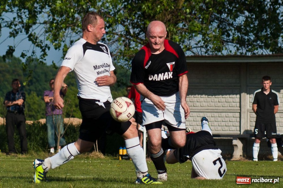 Zdjęcie w galerii na portalu naszraciborz.pl: Trudna przeprawa Borucina w Bieńkowicach wiadomości z regionu