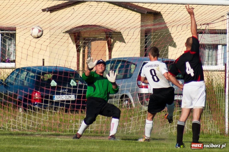 Zdjęcie w galerii na portalu naszraciborz.pl: Trudna przeprawa Borucina w Bieńkowicach wiadomości z regionu