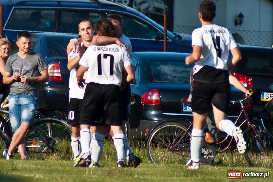 Zdjęcie w galerii na portalu naszraciborz.pl: Trudna przeprawa Borucina w Bieńkowicach wiadomości z regionu