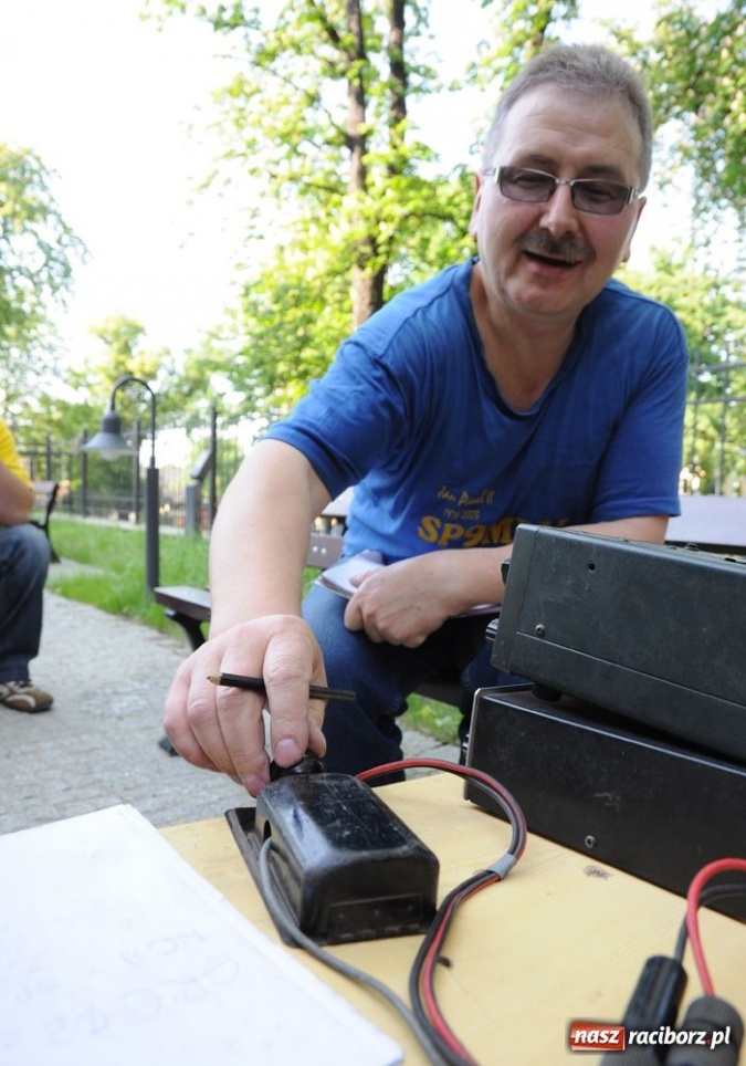 Zdjęcie w galerii na portalu naszraciborz.pl: Zamkowe zawody krótkofalowców wiadomości z regionu