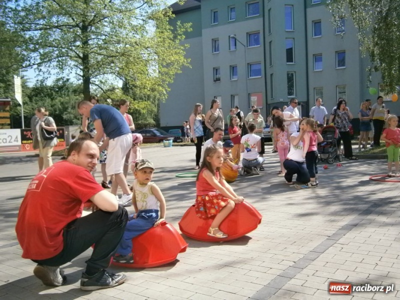Zdjęcie w galerii na portalu naszraciborz.pl: Festyn Rodzinny z Crazy Club wiadomości z regionu