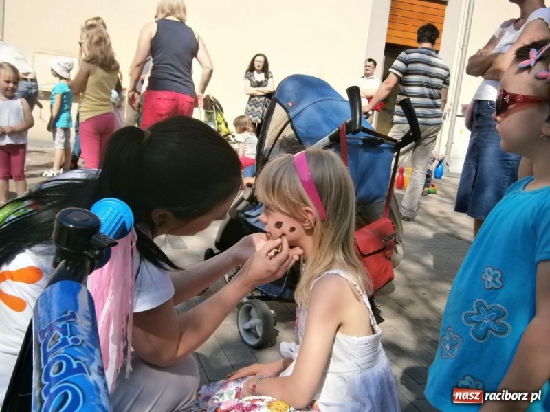 Zdjęcie w galerii na portalu naszraciborz.pl: Festyn Rodzinny z Crazy Club wiadomości z regionu