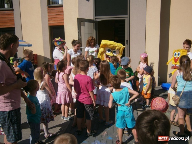 Zdjęcie w galerii na portalu naszraciborz.pl: Festyn Rodzinny z Crazy Club wiadomości z regionu