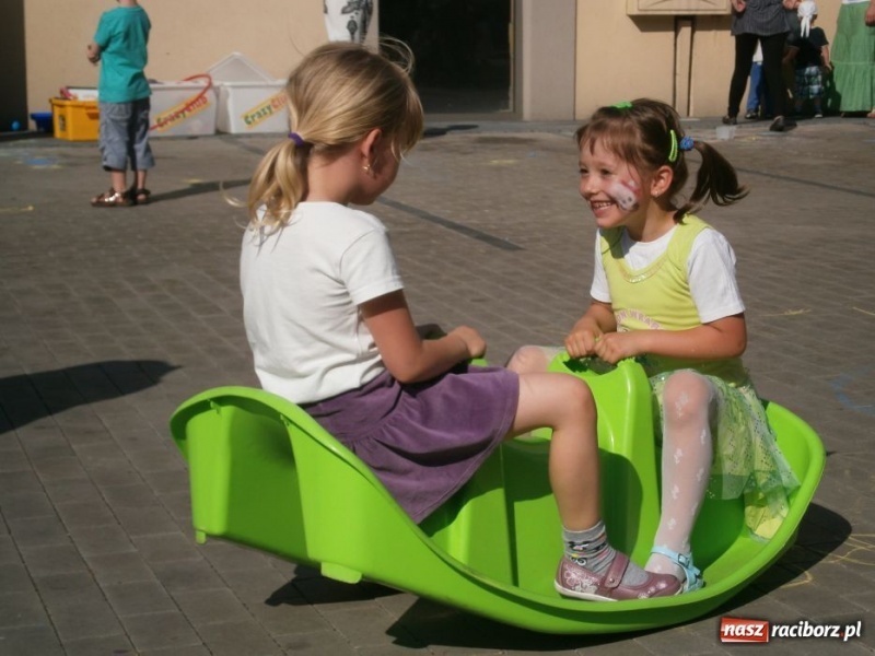 Zdjęcie w galerii na portalu naszraciborz.pl: Festyn Rodzinny z Crazy Club wiadomości z regionu