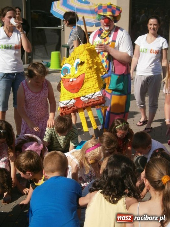 Zdjęcie w galerii na portalu naszraciborz.pl: Festyn Rodzinny z Crazy Club wiadomości z regionu