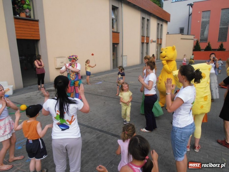 Zdjęcie w galerii na portalu naszraciborz.pl: Festyn Rodzinny z Crazy Club wiadomości z regionu