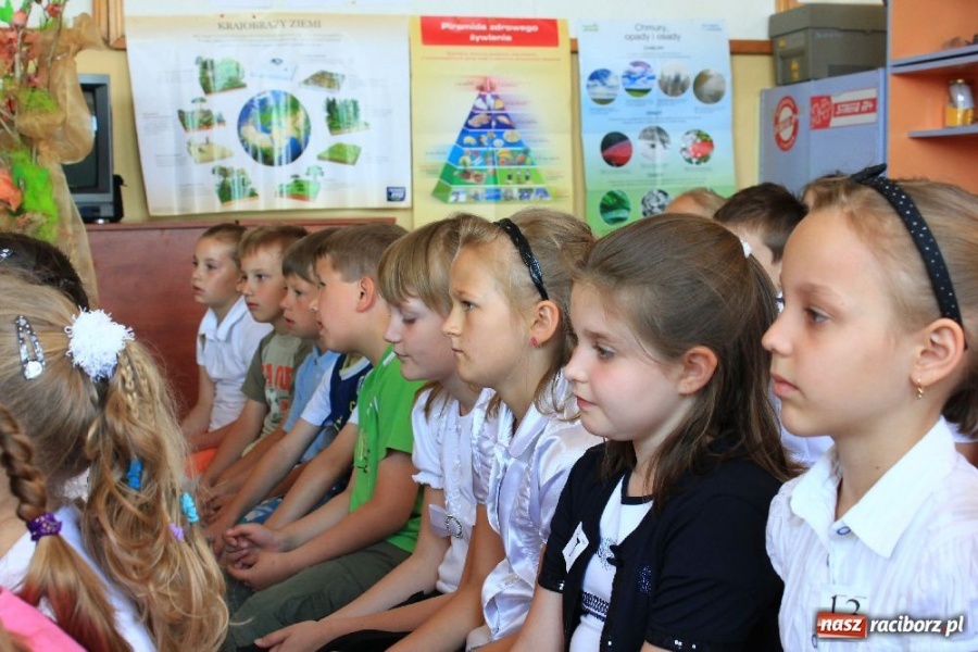 Zdjęcie w galerii na portalu naszraciborz.pl: Recytatorskie popisy w Wojnowicach wiadomości z regionu