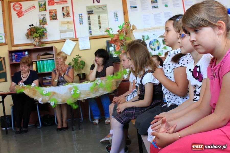 Zdjęcie w galerii na portalu naszraciborz.pl: Recytatorskie popisy w Wojnowicach wiadomości z regionu