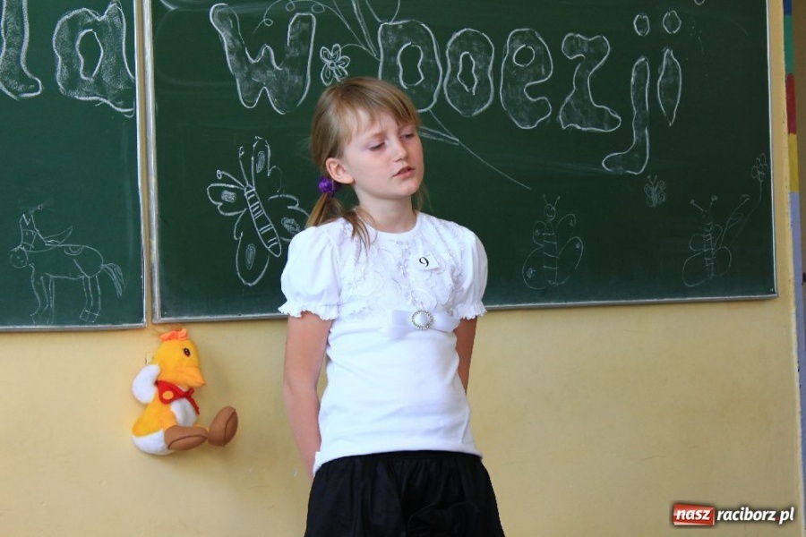 Zdjęcie w galerii na portalu naszraciborz.pl: Recytatorskie popisy w Wojnowicach wiadomości z regionu