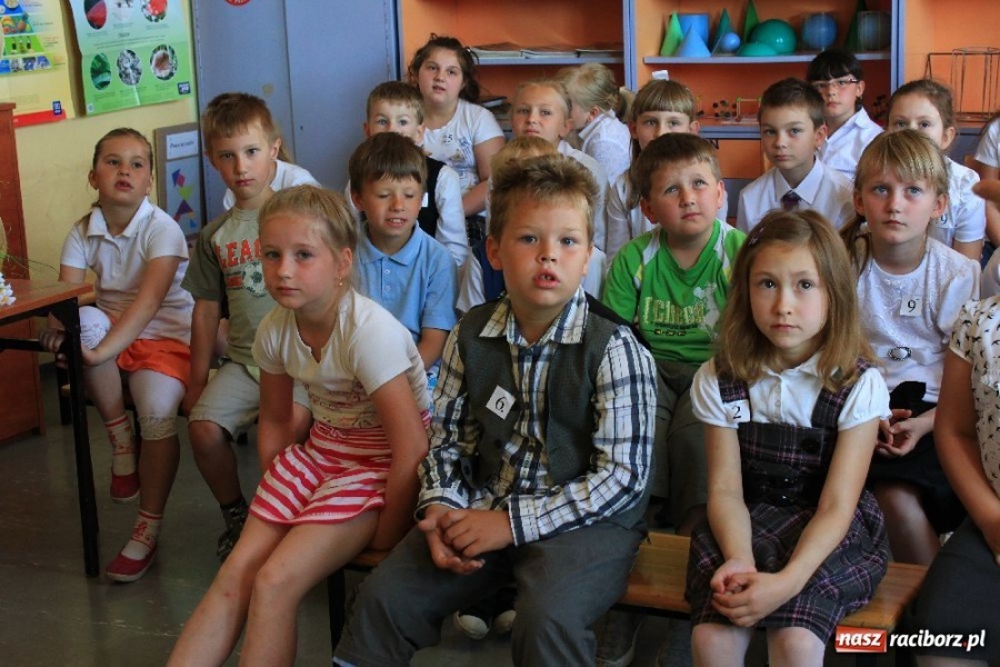 Zdjęcie w galerii na portalu naszraciborz.pl: Recytatorskie popisy w Wojnowicach wiadomości z regionu