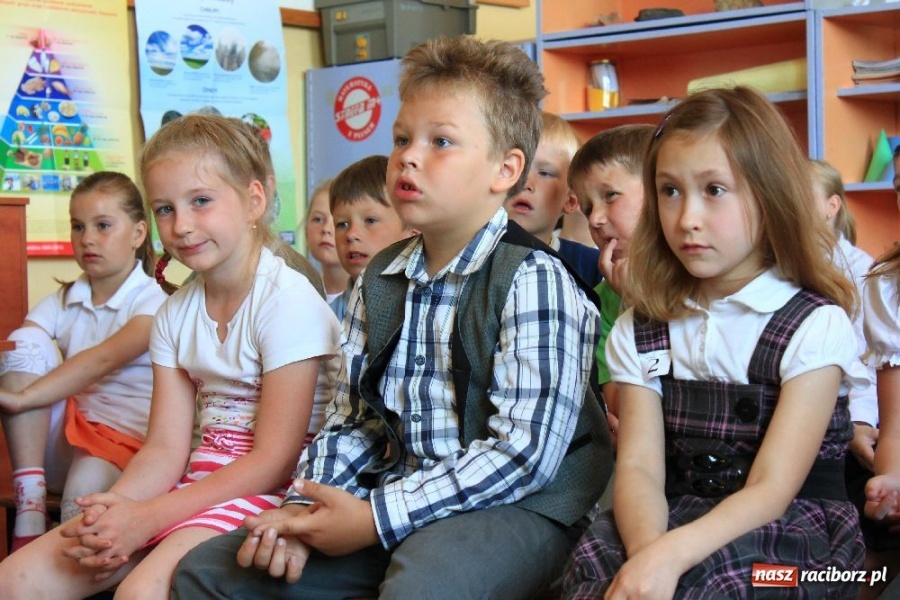 Zdjęcie w galerii na portalu naszraciborz.pl: Recytatorskie popisy w Wojnowicach wiadomości z regionu