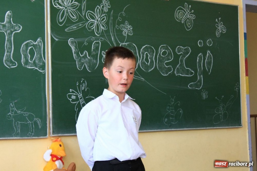 Zdjęcie w galerii na portalu naszraciborz.pl: Recytatorskie popisy w Wojnowicach wiadomości z regionu