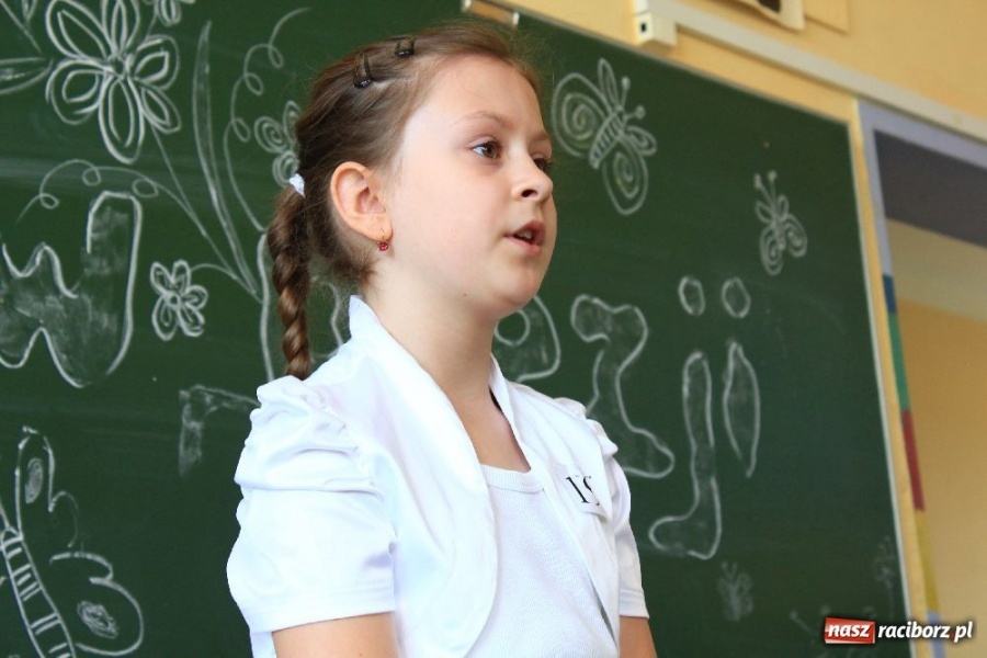 Zdjęcie w galerii na portalu naszraciborz.pl: Recytatorskie popisy w Wojnowicach wiadomości z regionu