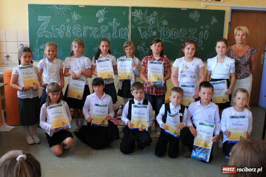 Zdjęcie w galerii na portalu naszraciborz.pl: Recytatorskie popisy w Wojnowicach wiadomości z regionu