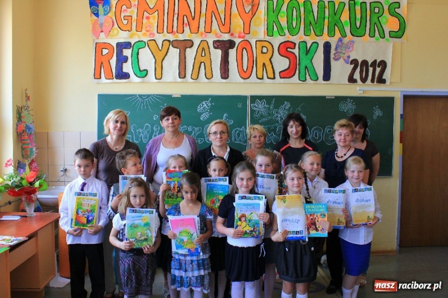 Zdjęcie w galerii na portalu naszraciborz.pl: Recytatorskie popisy w Wojnowicach wiadomości z regionu