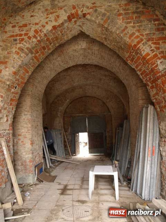 Zdjęcie w galerii na portalu naszraciborz.pl: Sensacyjne odkrycie podziemi na zamku wiadomości z regionu