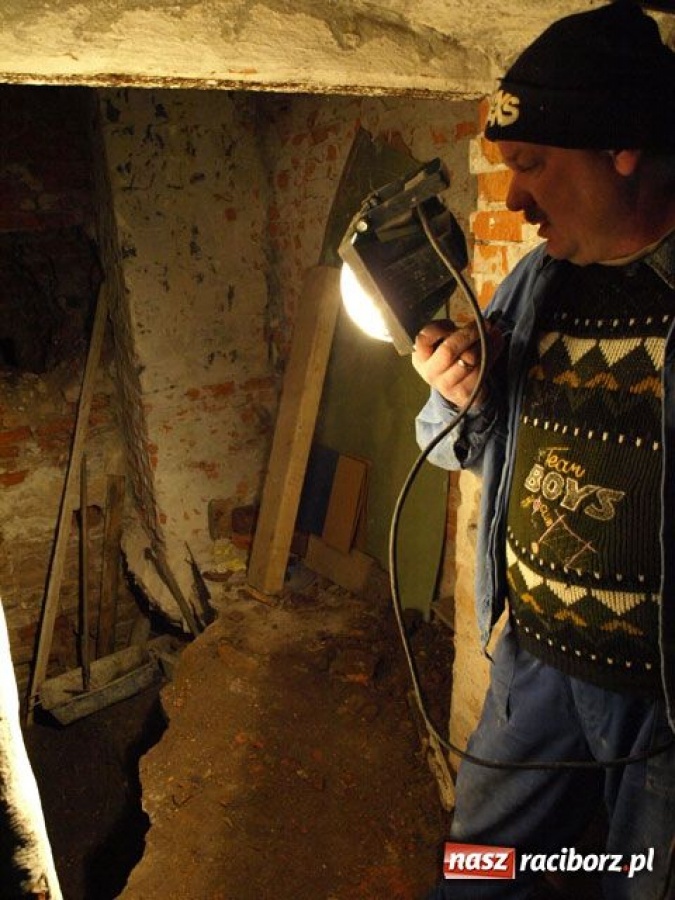 Zdjęcie w galerii na portalu naszraciborz.pl: Sensacyjne odkrycie podziemi na zamku wiadomości z regionu