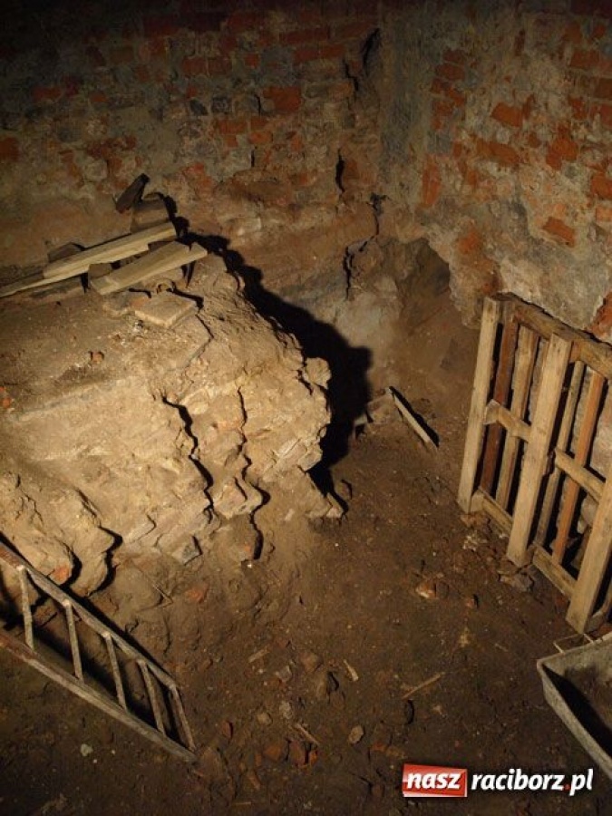Zdjęcie w galerii na portalu naszraciborz.pl: Sensacyjne odkrycie podziemi na zamku wiadomości z regionu