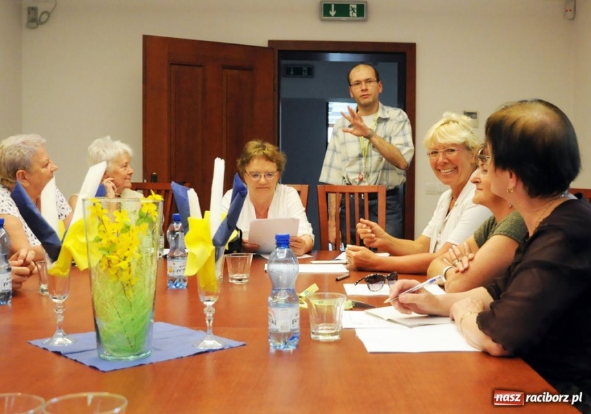 Zdjęcie w galerii na portalu naszraciborz.pl: Zamek ma pierwszych Przyjaciół  wiadomości z regionu