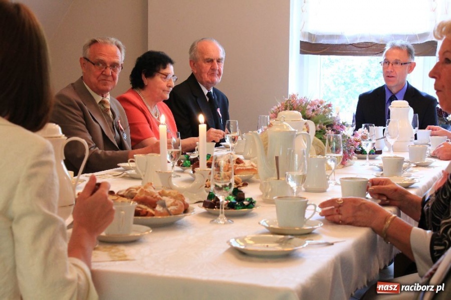 Zdjęcie w galerii na portalu naszraciborz.pl: Otrzymali medale za 50 lat miłości wiadomości z regionu