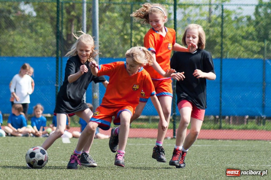 Zdjęcie w galerii na portalu naszraciborz.pl: Piłkarska majówka z RTP Unia wiadomości z regionu