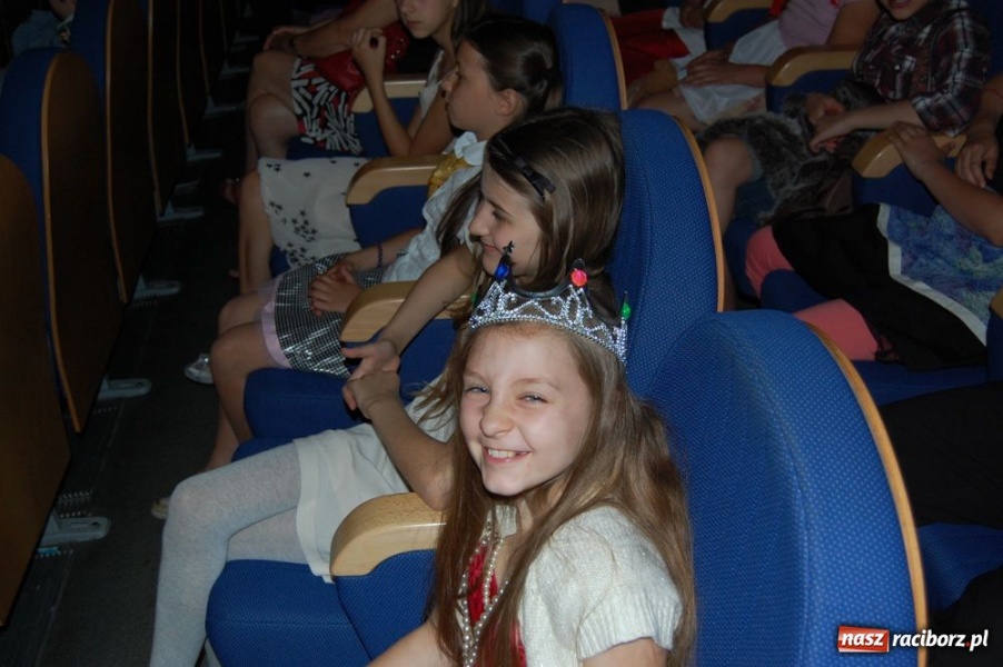 Zdjęcie w galerii na portalu naszraciborz.pl: W Strzesze odbyła się wspaniała gala wiadomości z regionu