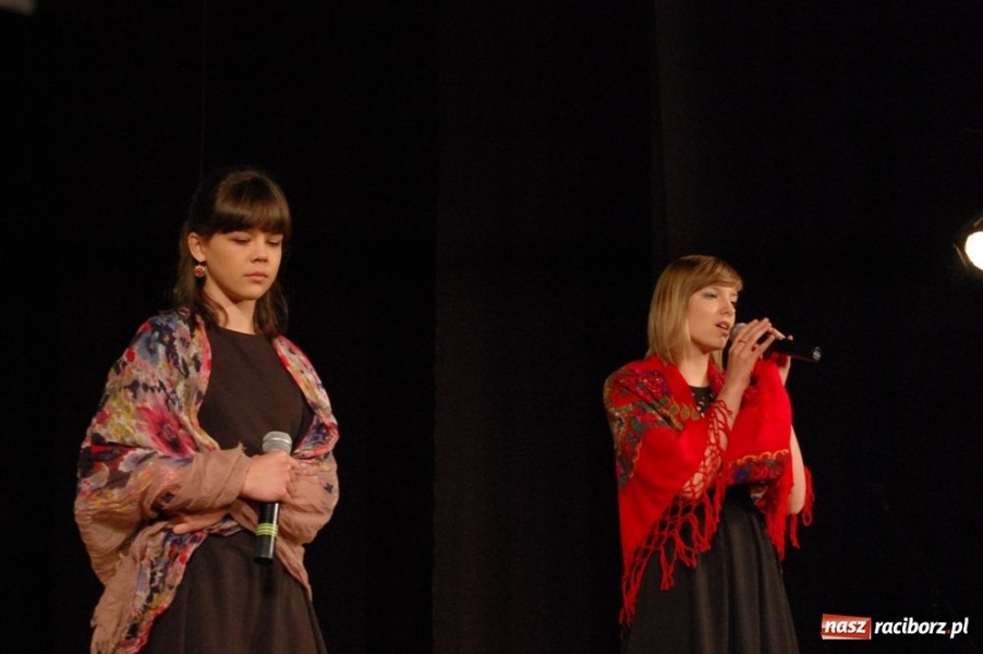 Zdjęcie w galerii na portalu naszraciborz.pl: W Strzesze odbyła się wspaniała gala wiadomości z regionu