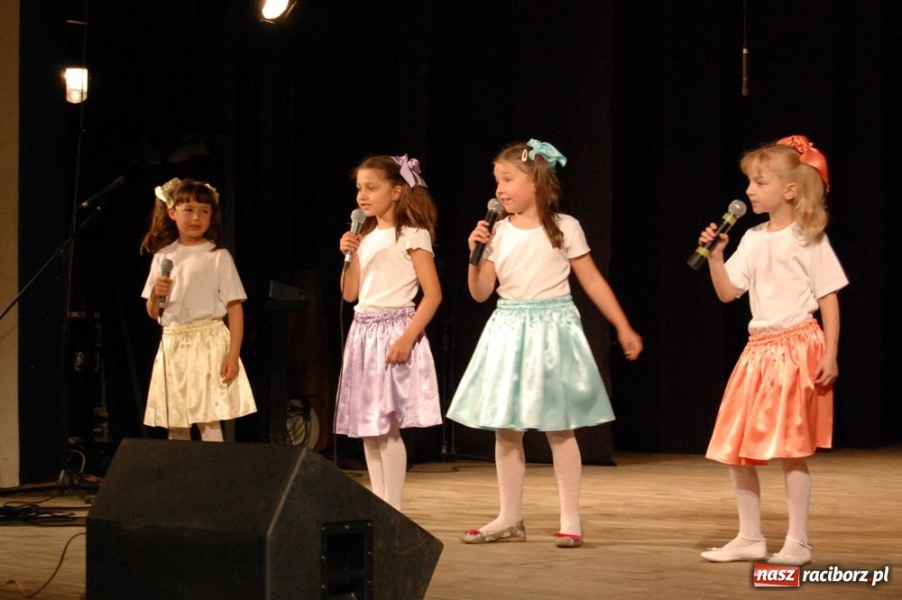 Zdjęcie w galerii na portalu naszraciborz.pl: W Strzesze odbyła się wspaniała gala wiadomości z regionu
