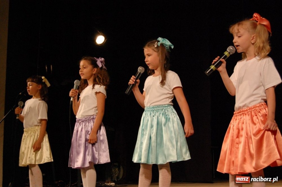 Zdjęcie w galerii na portalu naszraciborz.pl: W Strzesze odbyła się wspaniała gala wiadomości z regionu