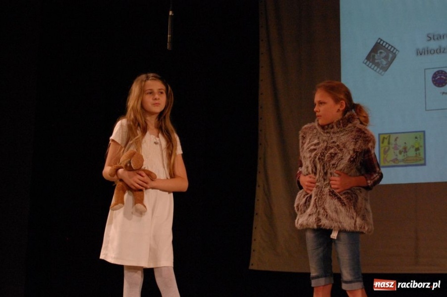 Zdjęcie w galerii na portalu naszraciborz.pl: W Strzesze odbyła się wspaniała gala wiadomości z regionu