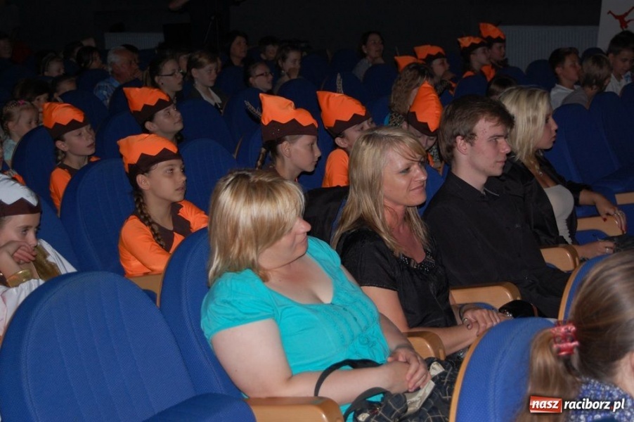 Zdjęcie w galerii na portalu naszraciborz.pl: W Strzesze odbyła się wspaniała gala wiadomości z regionu