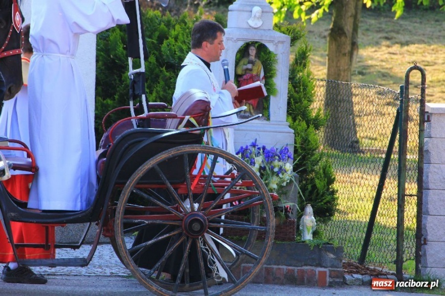 Zdjęcie w galerii na portalu naszraciborz.pl: Procesja ku czci św. Urbana w Kobyli wiadomości z regionu