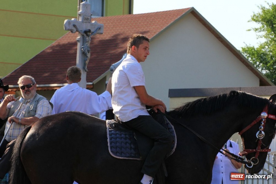 Zdjęcie w galerii na portalu naszraciborz.pl: Procesja ku czci św. Urbana w Kobyli wiadomości z regionu