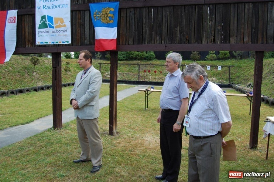Zdjęcie w galerii na portalu naszraciborz.pl: Uczniowie strzelali na Łąkowej wiadomości z regionu