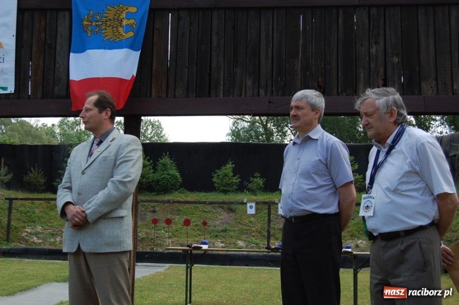 Zdjęcie w galerii na portalu naszraciborz.pl: Uczniowie strzelali na Łąkowej wiadomości z regionu