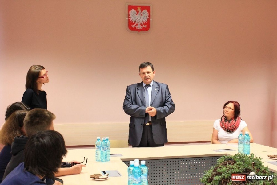 Zdjęcie w galerii na portalu naszraciborz.pl: Młodzież z Balve spotkała się ze starostą wiadomości z regionu