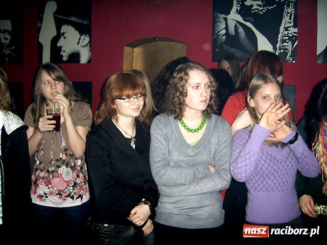 Zdjęcie w galerii na portalu naszraciborz.pl: Karaoke Młodzieżowej Rady Miasta wiadomości z regionu