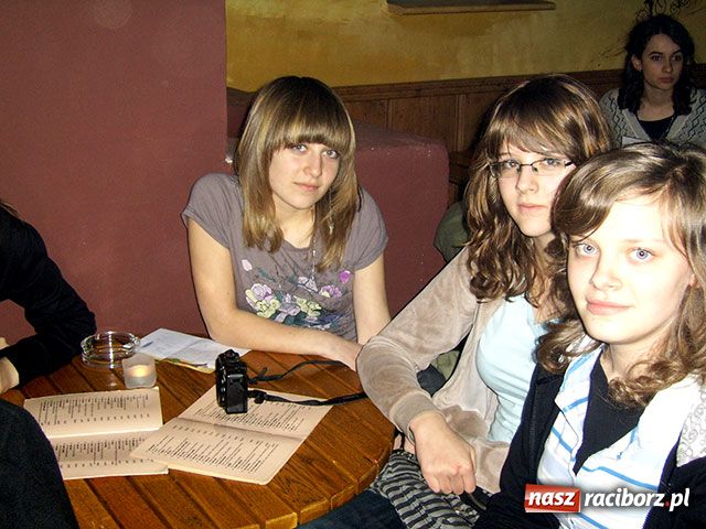 Zdjęcie w galerii na portalu naszraciborz.pl: Karaoke Młodzieżowej Rady Miasta wiadomości z regionu