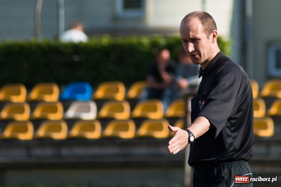 Zdjęcie w galerii na portalu naszraciborz.pl: Emocjonujące derby trampkarzy młodszych wiadomości z regionu