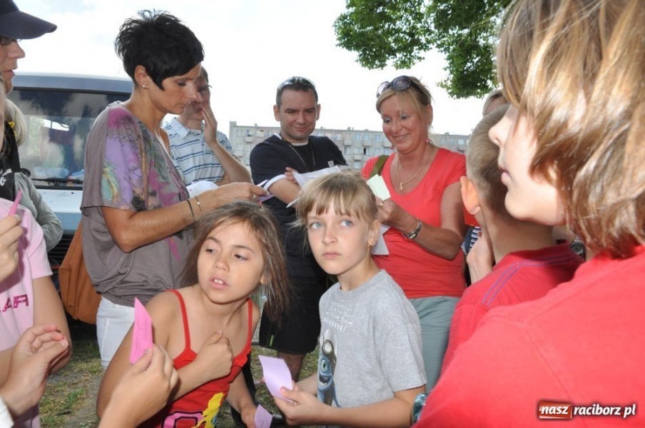 Zdjęcie w galerii na portalu naszraciborz.pl: Biegały dzieci, młodzież, rodziny i VIP-y wiadomości z regionu