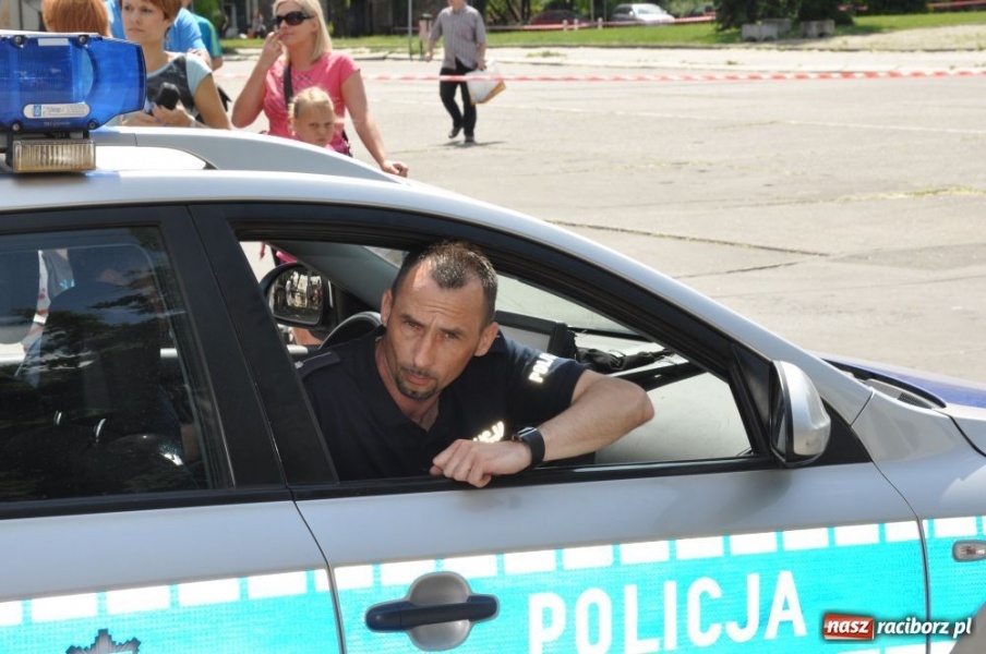 Zdjęcie w galerii na portalu naszraciborz.pl: Biegały dzieci, młodzież, rodziny i VIP-y wiadomości z regionu