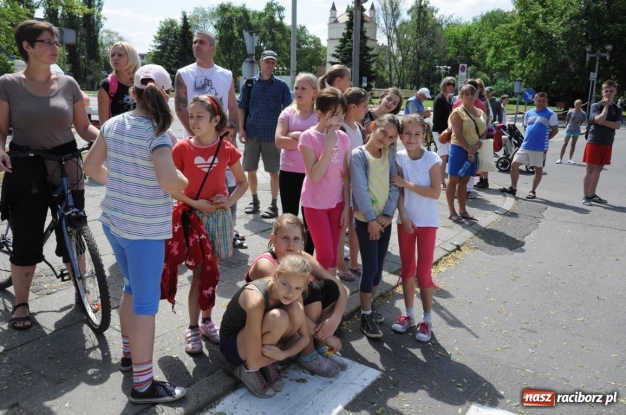 Zdjęcie w galerii na portalu naszraciborz.pl: Biegały dzieci, młodzież, rodziny i VIP-y wiadomości z regionu