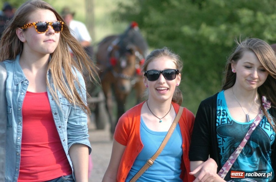 Zdjęcie w galerii na portalu naszraciborz.pl: W Brzeziu przeszła procesja św. Urbana wiadomości z regionu