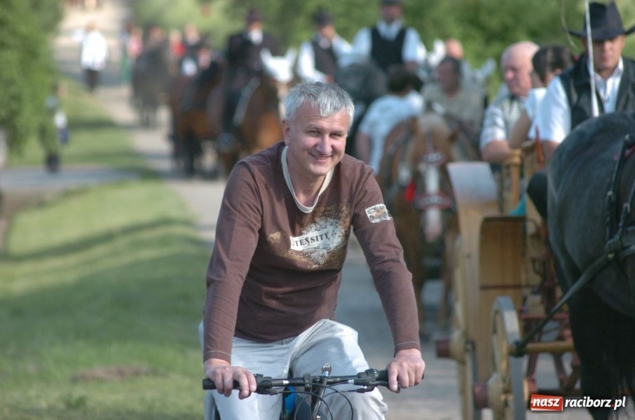Zdjęcie w galerii na portalu naszraciborz.pl: W Brzeziu przeszła procesja św. Urbana wiadomości z regionu