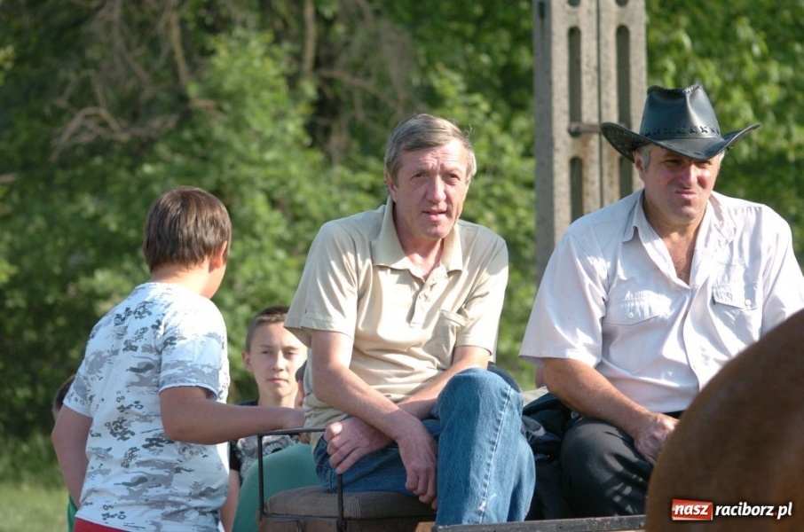 Zdjęcie w galerii na portalu naszraciborz.pl: W Brzeziu przeszła procesja św. Urbana wiadomości z regionu