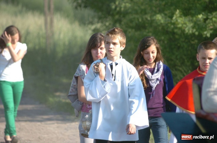 Zdjęcie w galerii na portalu naszraciborz.pl: W Brzeziu przeszła procesja św. Urbana wiadomości z regionu