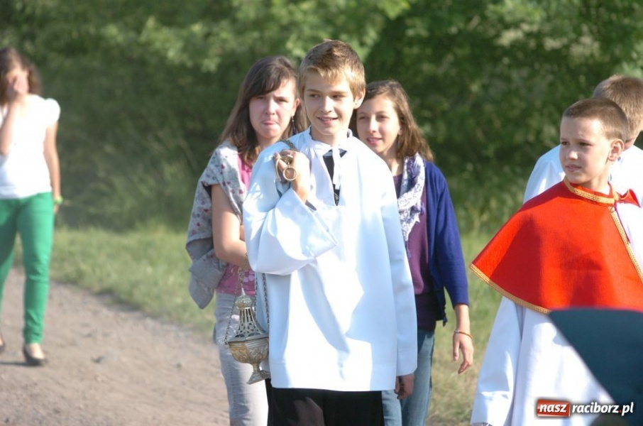 Zdjęcie w galerii na portalu naszraciborz.pl: W Brzeziu przeszła procesja św. Urbana wiadomości z regionu