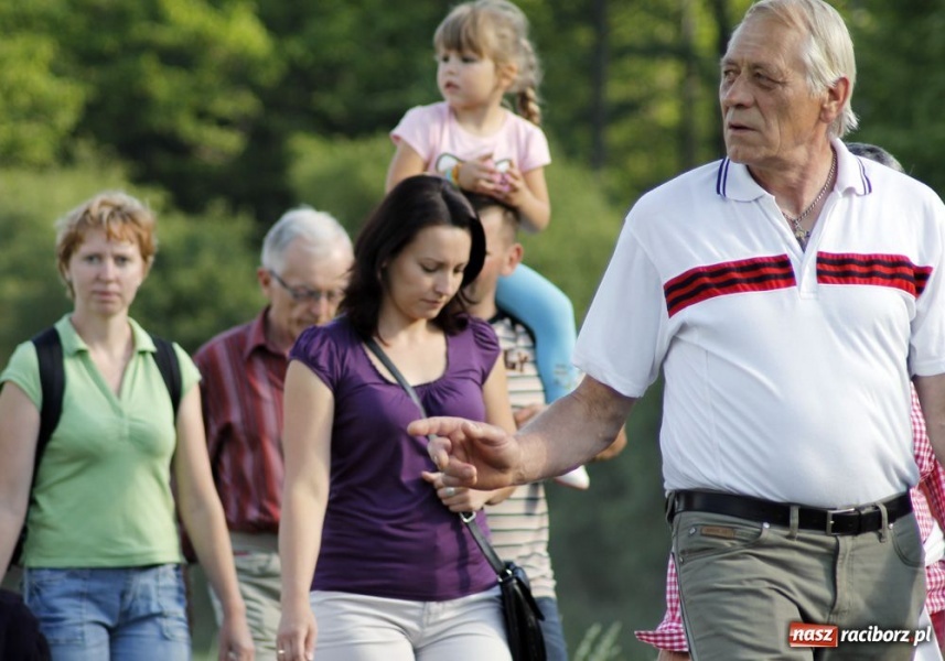 Zdjęcie w galerii na portalu naszraciborz.pl: W Brzeziu przeszła procesja św. Urbana wiadomości z regionu