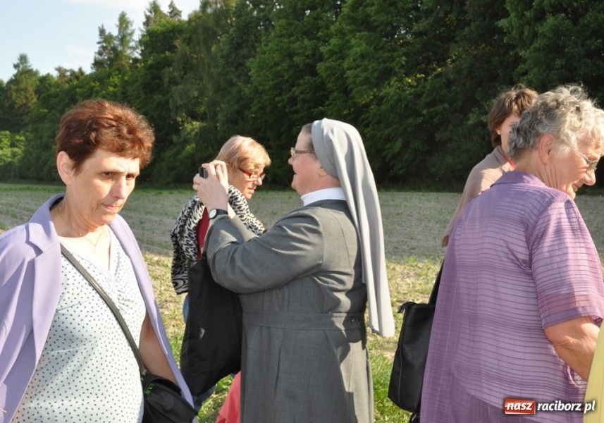 Zdjęcie w galerii na portalu naszraciborz.pl: W Brzeziu przeszła procesja św. Urbana wiadomości z regionu